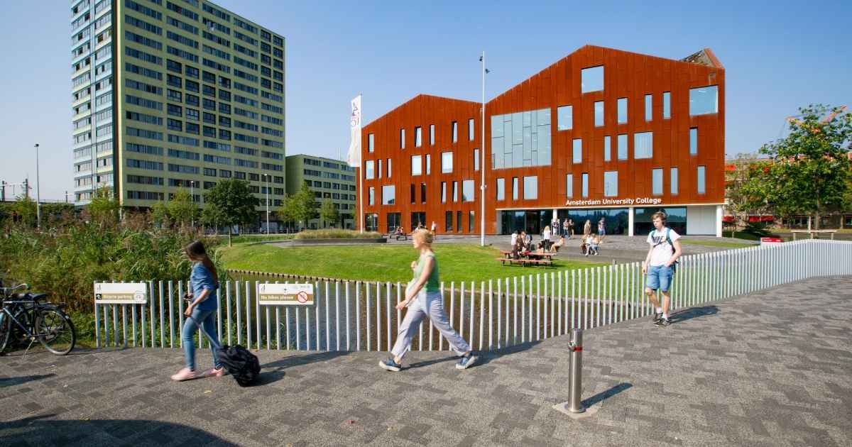 Discover the AUC Campus Amsterdam University College