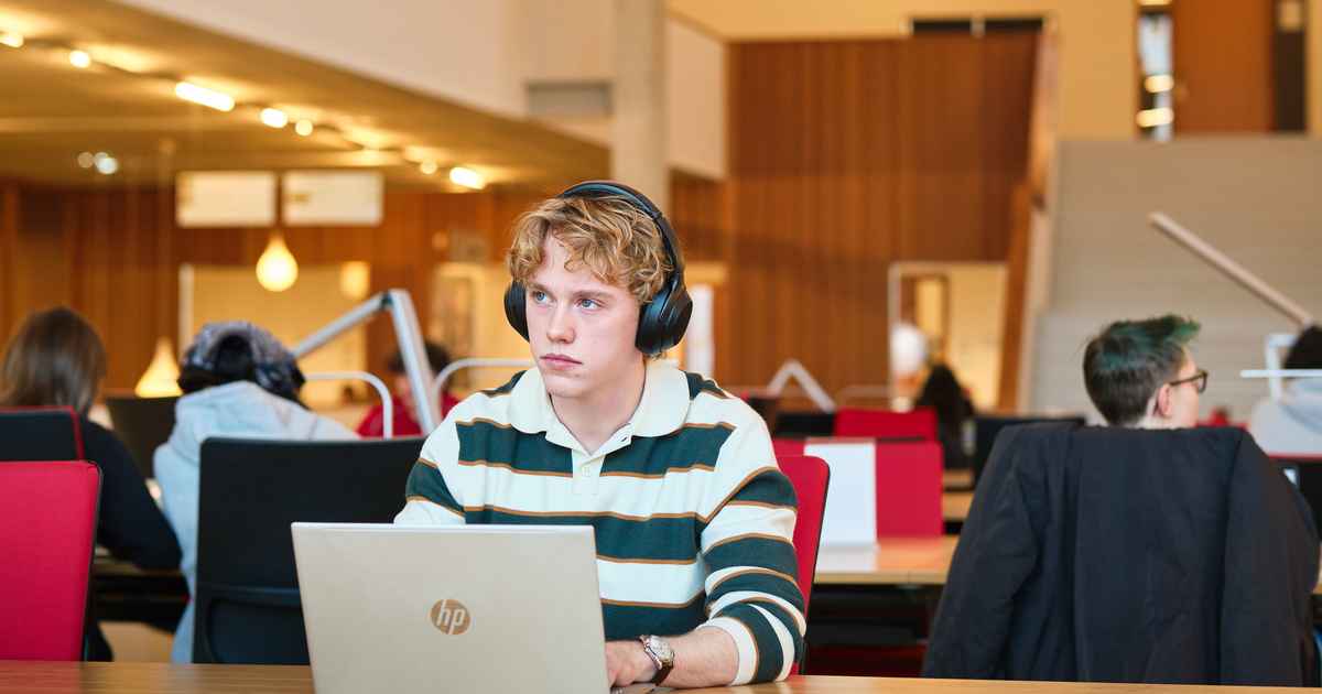 Screenshot or Official Image for auc.nl - Don't just choose a degree. Create one. - Amsterdam University College
